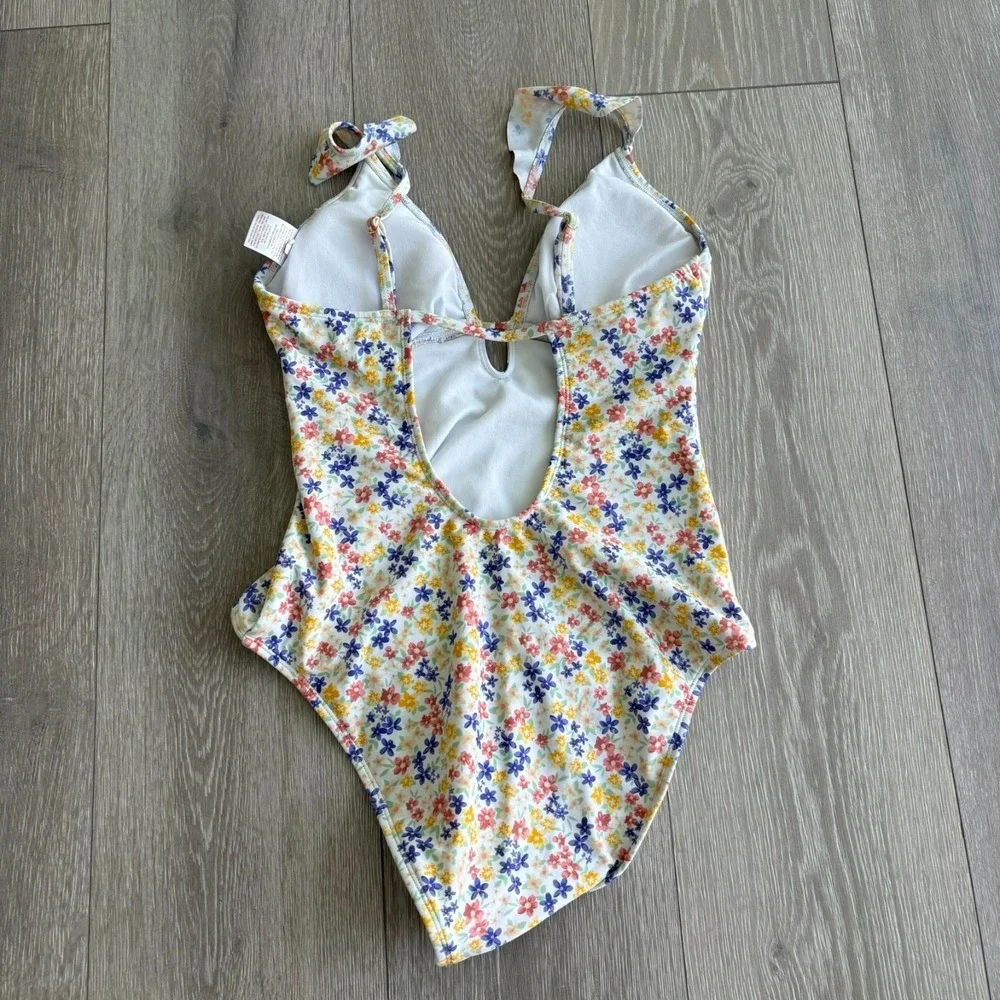 Shade & Shore Womens Ditsy Floral Ruffle Shoulder Plunge‎ One Piece Swimsuit S